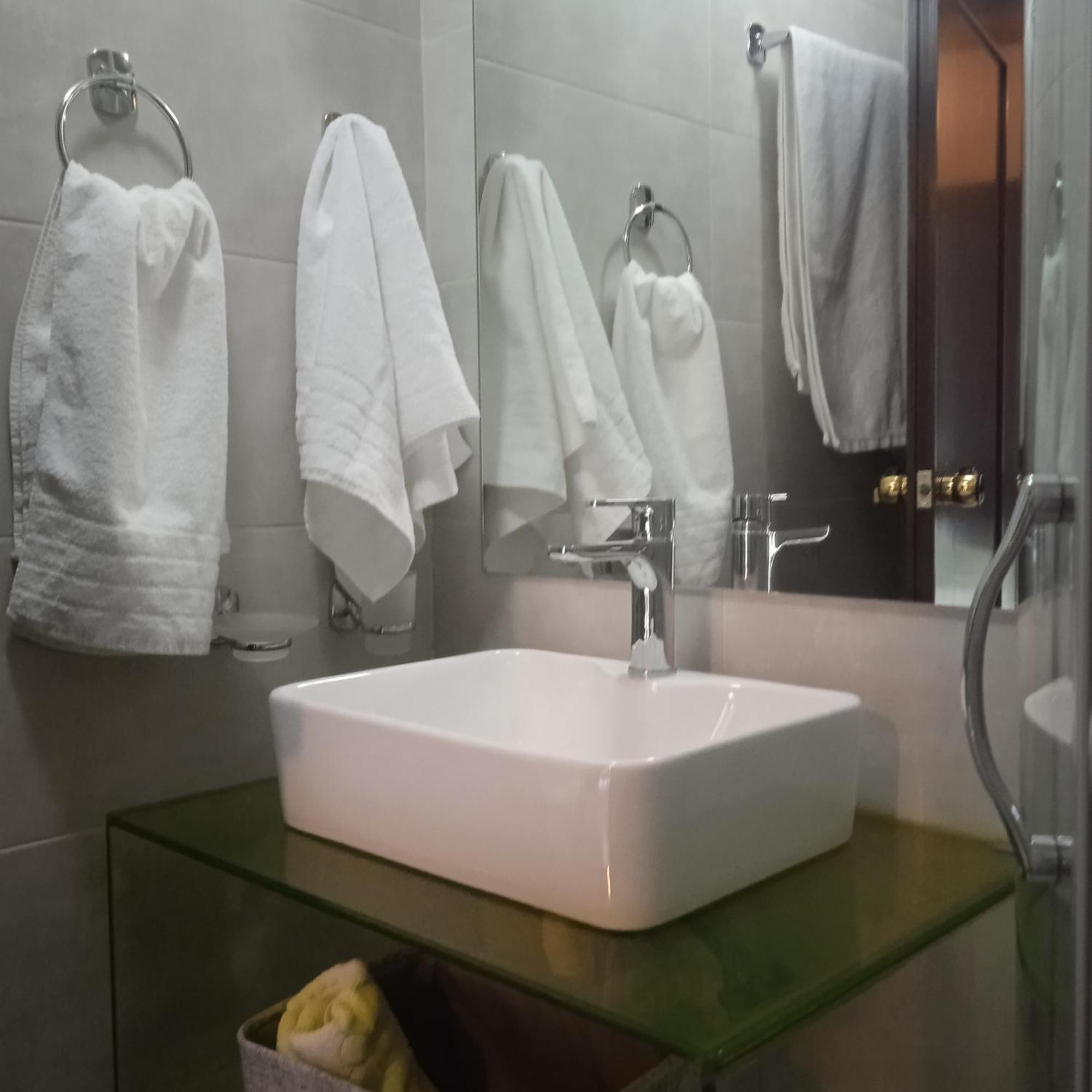 Enoro Hotel Праманта Екстериор снимка
